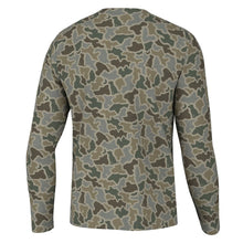 Load image into Gallery viewer, Local Boy Heather Blend LS Crew in Sand Dog & Moon Camo