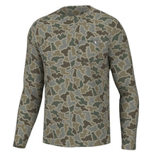 Load image into Gallery viewer, Local Boy Heather Blend LS Crew in Sand Dog & Moon Camo