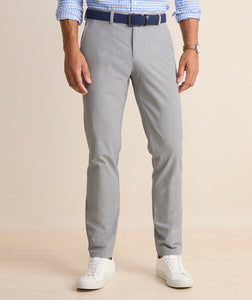 Vineyard Vines On-The-Go Pant in Ultimate Gray