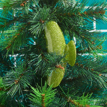 Load image into Gallery viewer, Elf x Kitsch Glitter Claw Clip Green