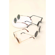 Load image into Gallery viewer, Retro Round Sunglasses Silver/Black