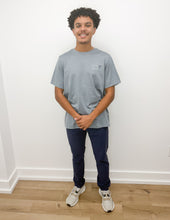 Load image into Gallery viewer, Vineyard Vines Whale Harbor Short Sleeve Tee in Grey Heather