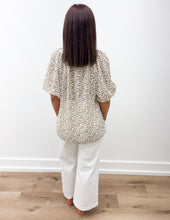 Load image into Gallery viewer, Touch Of Grace Floral Balloon Sleeve Top