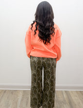 Load image into Gallery viewer, Lulu Mac Mossy Oak Bottomland Sweatshirt in Orange