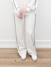 Load image into Gallery viewer, It&#39;s Love Modal Scuba Stripe Piping Pants in Lt.H Grey/Black