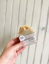 Load image into Gallery viewer, Cosgrove &amp; Lewis Soap Honey Bunny