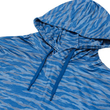Load image into Gallery viewer, Burlebo Men&#39;s Performance Hoodie in Tiger Stripe Camo