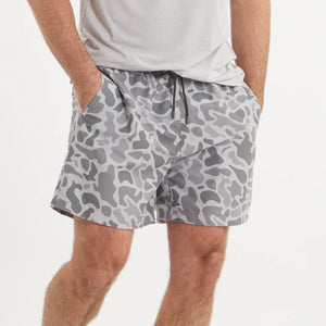 Southern Marsh Men's La Costa Lined Swim Trunks Light Gray Camo