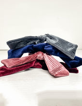 Load image into Gallery viewer, Easy Day Scrunchie