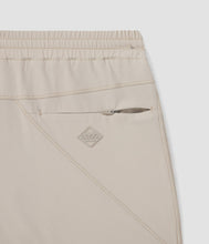 Load image into Gallery viewer, Southern Shirt Co. Men&#39;s Everyday Hybrid Shorts Pelican